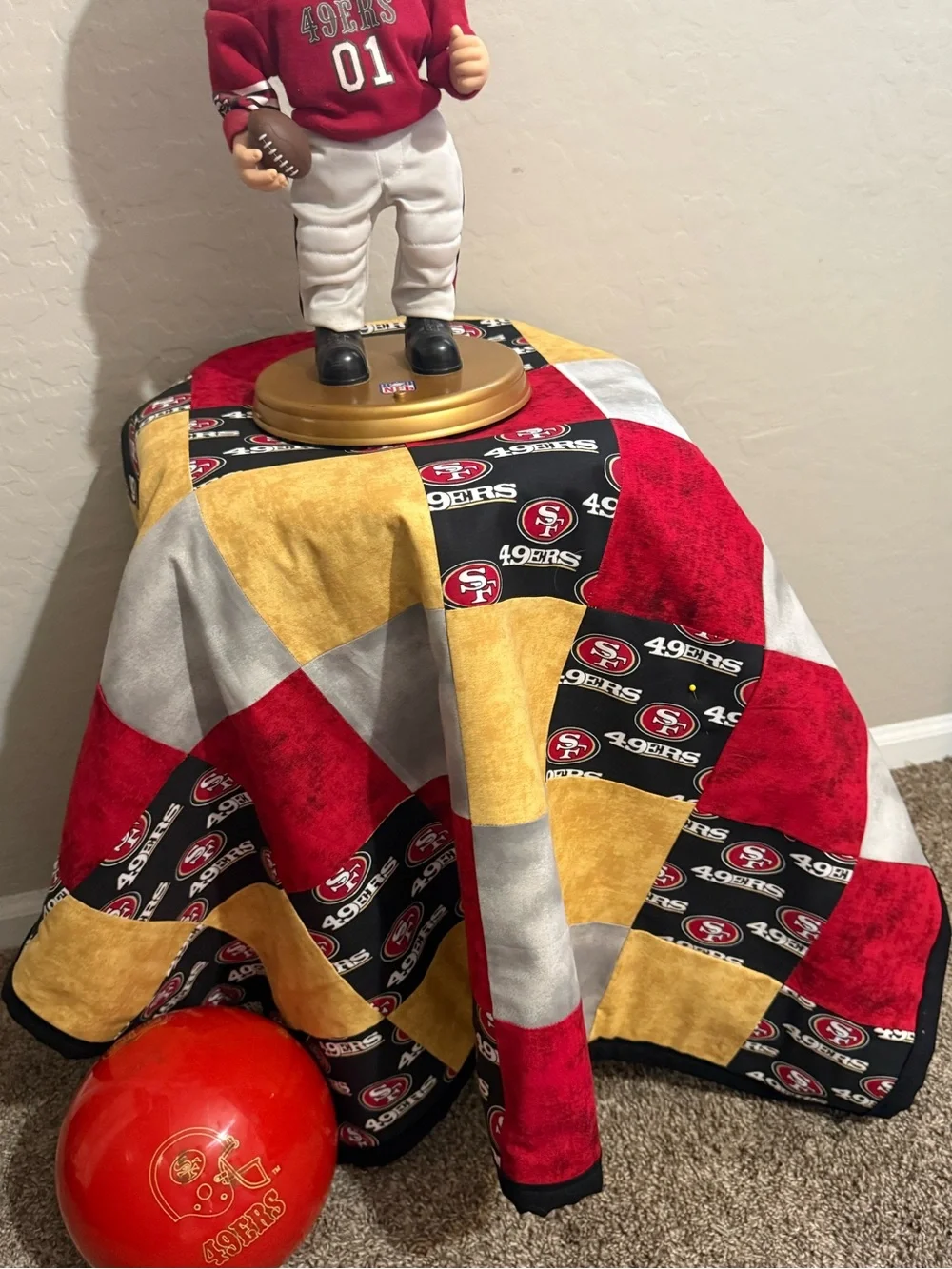 N/A season throw blanket
